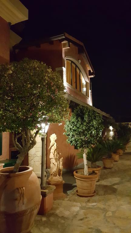 Casa Vacanze Villa Flumini Флумини ди Куарту Екстериор снимка