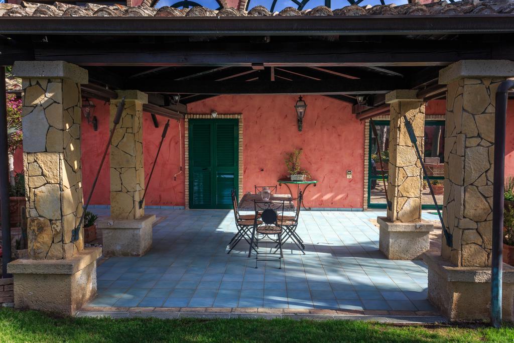 Casa Vacanze Villa Flumini Флумини ди Куарту Екстериор снимка