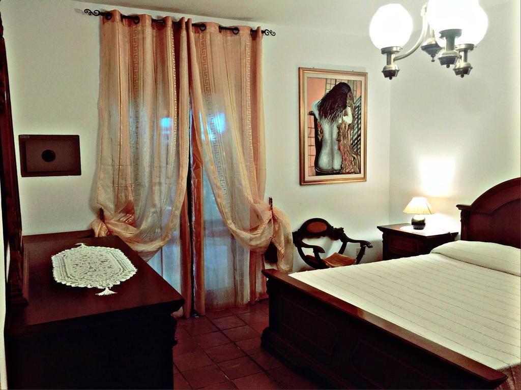 Casa Vacanze Villa Flumini Флумини ди Куарту Екстериор снимка